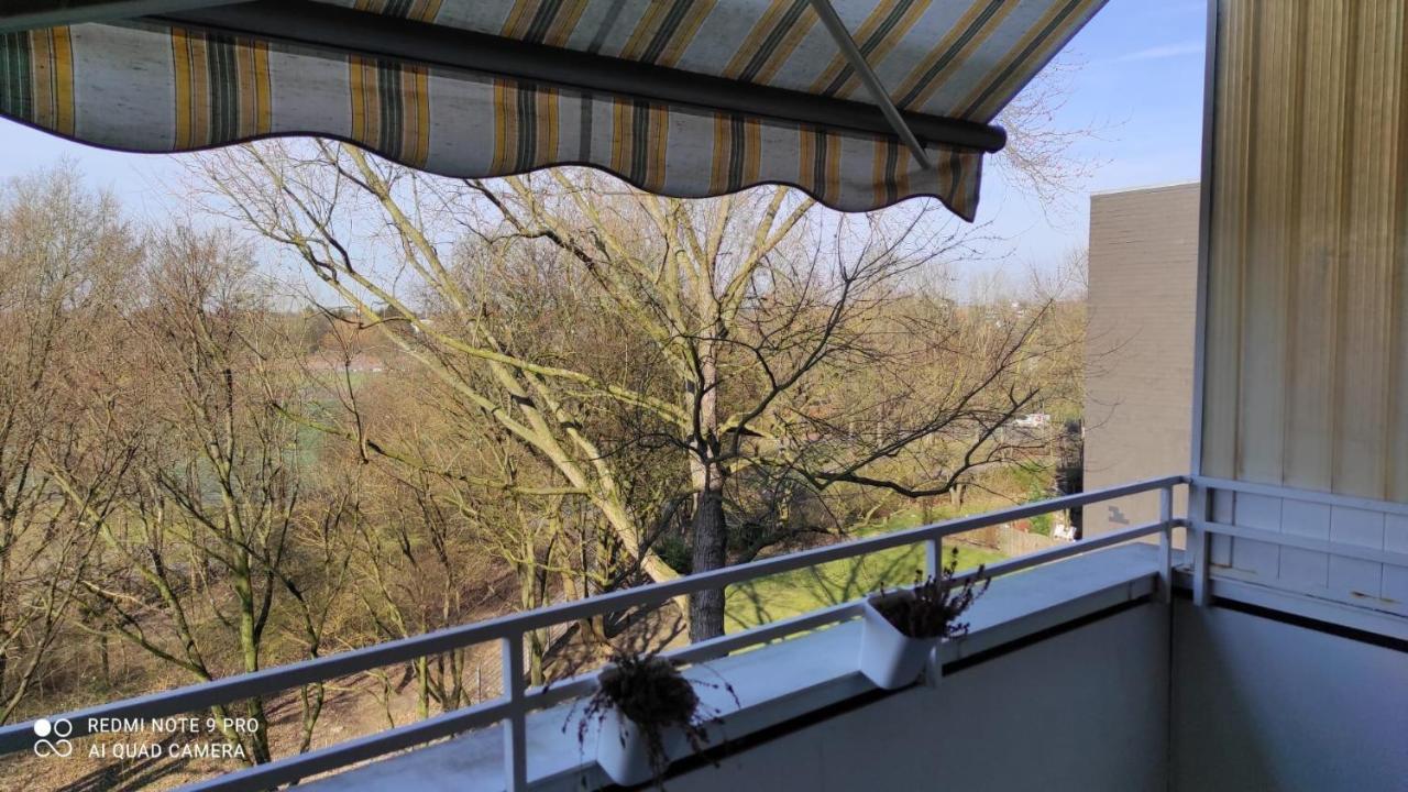 Schoene Und Gemuetliche Wohnung Бремен Экстерьер фото